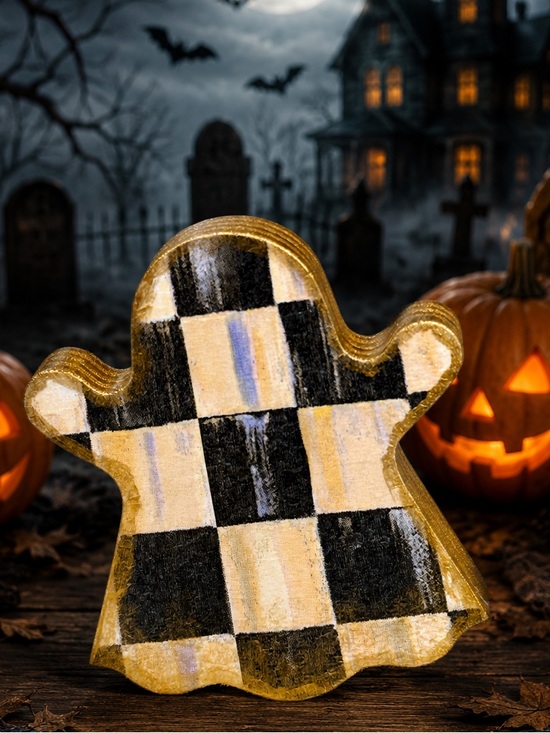 Hand Crafted Other - Hand Crafted Courtly Check Wood Ghost 6”